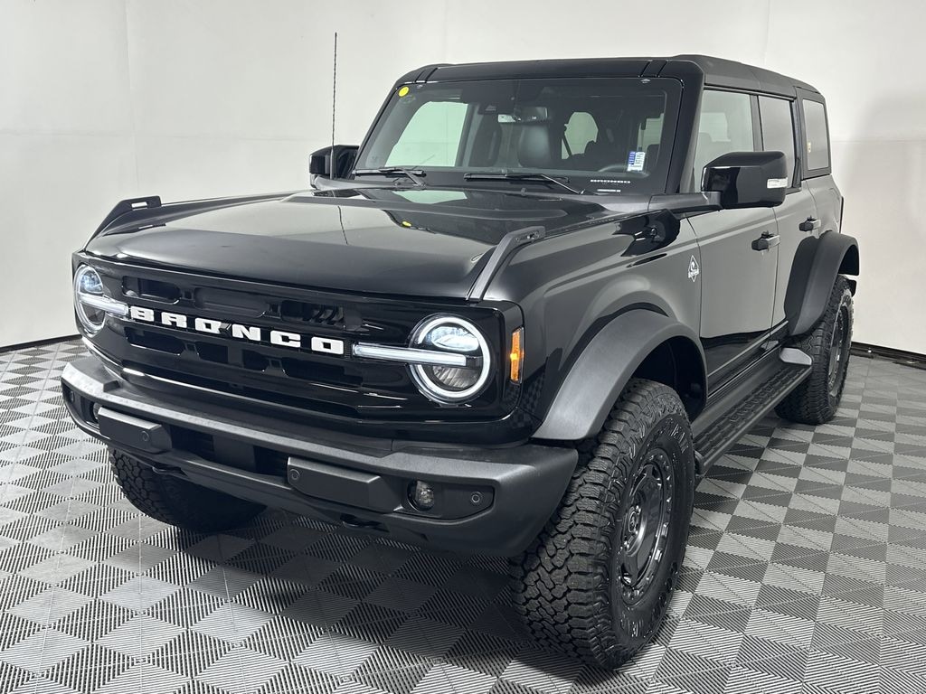 New 2025 Ford Bronco Outer Banks SUV