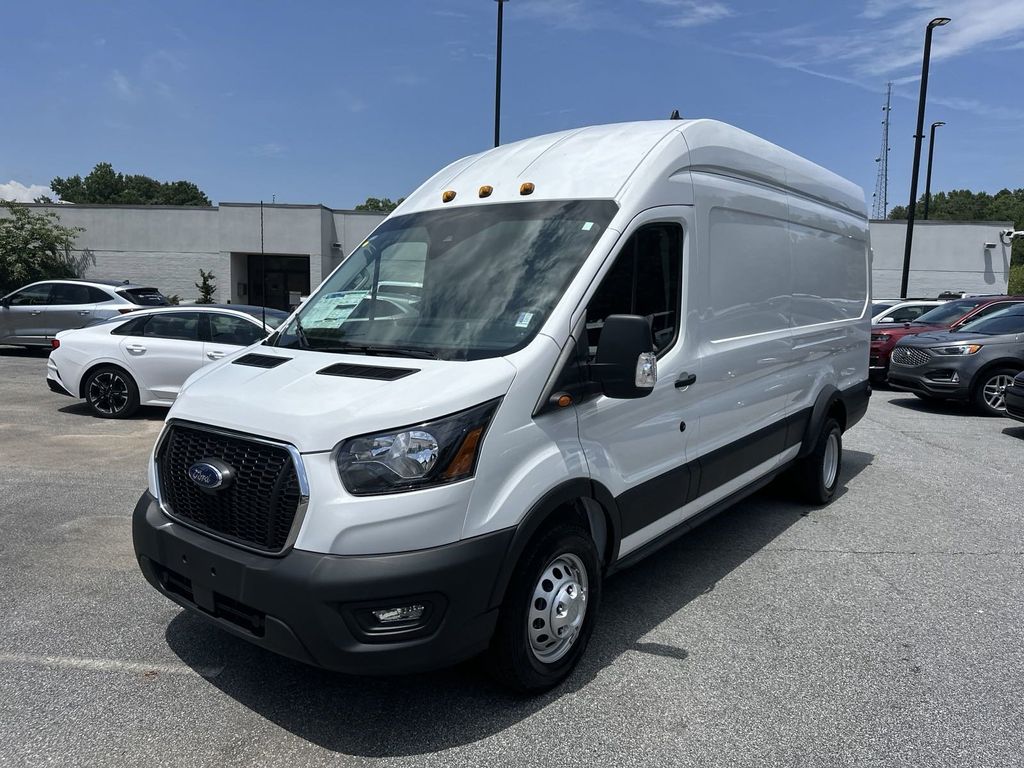 2024 Ford Transit photo 3