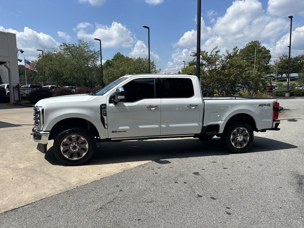 Used 2025 Ford F-250  Truck Crew Cab