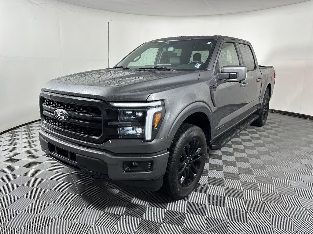 2025 Ford F-150 Lariat photo 4