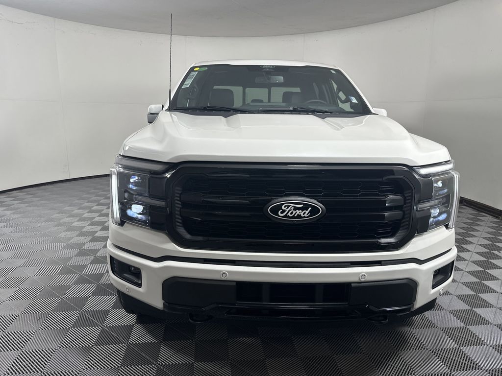 2025 Ford F-150 Lariat photo 3