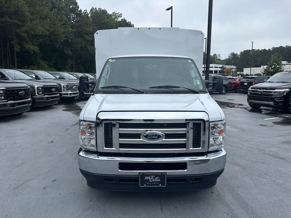 2025 Ford E-350 Base photo 3