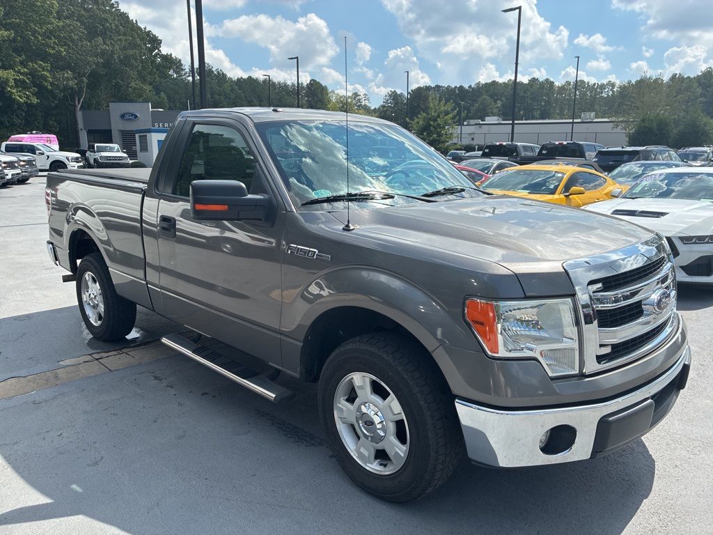 2014 Ford F-150 XLT photo 2
