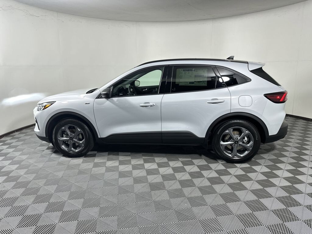 New 2026 Ford Escape ST-Line SUV