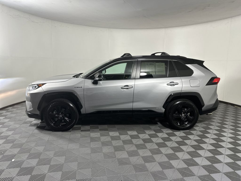 2021 Toyota RAV4 Hybrid XSE photo 2