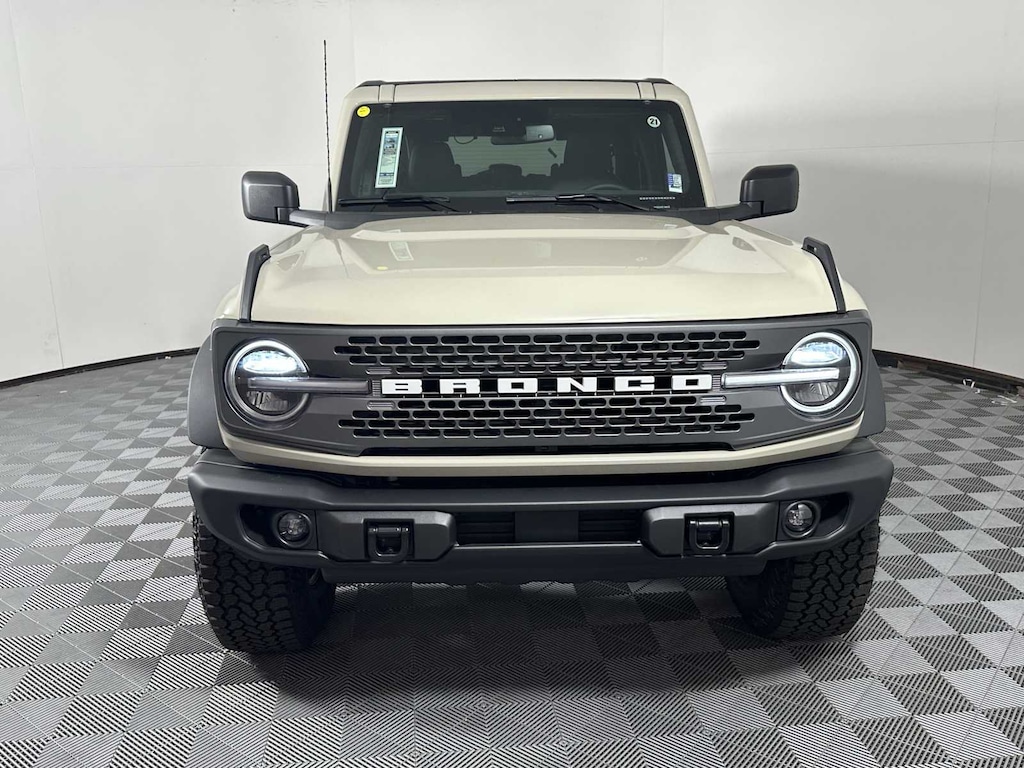 New 2025 Ford Bronco Outer Banks SUV