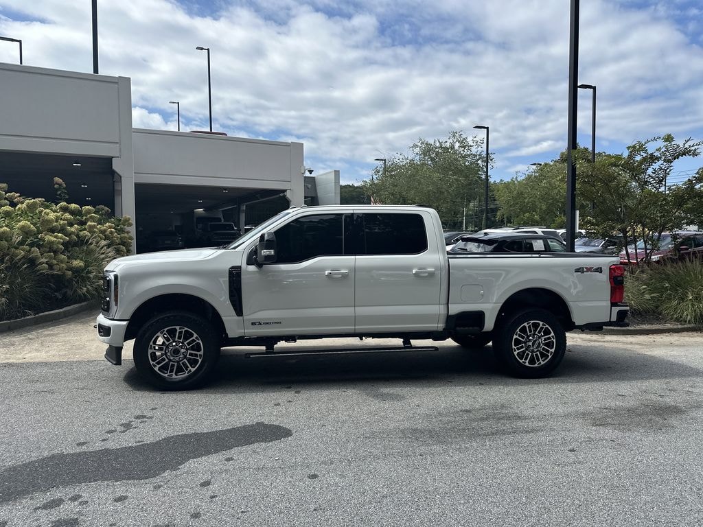 Used 2025 Ford F-250  Truck Crew Cab