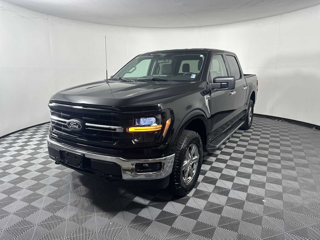 Used 2025 Ford F-150 XLT Truck SuperCrew Cab