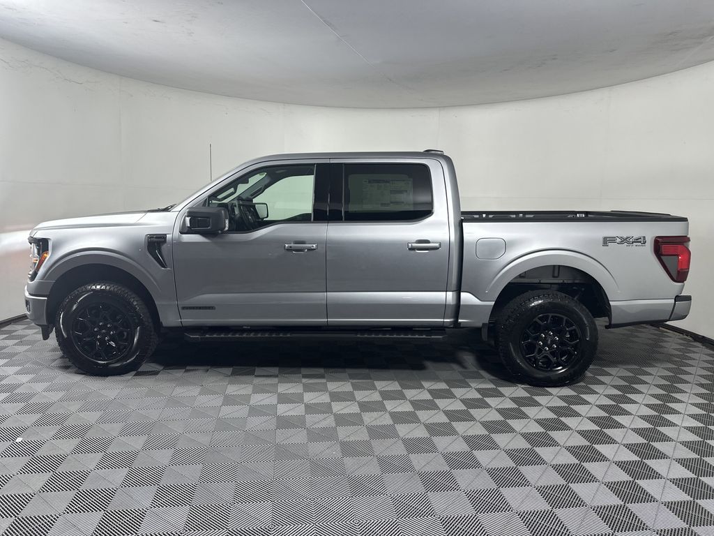 2025 Ford F-150 XLT photo 4