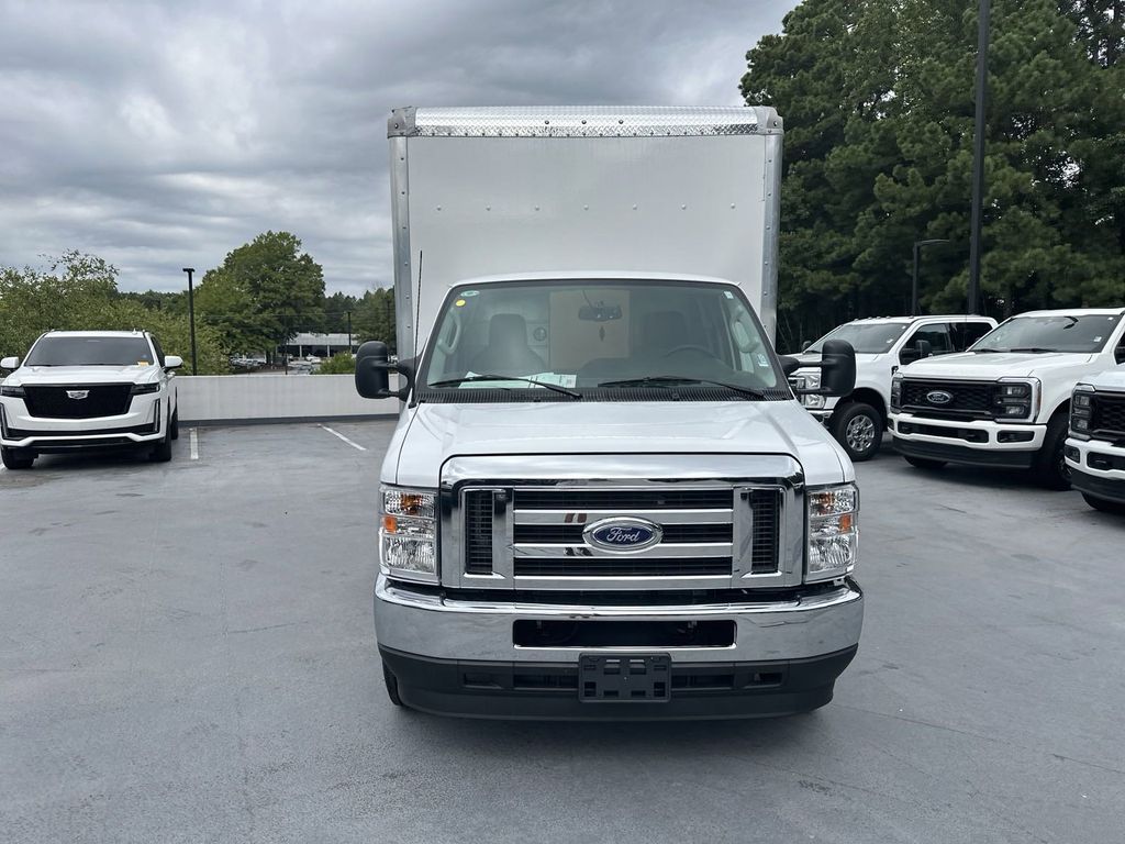 2025 Ford E-350 Base photo 3
