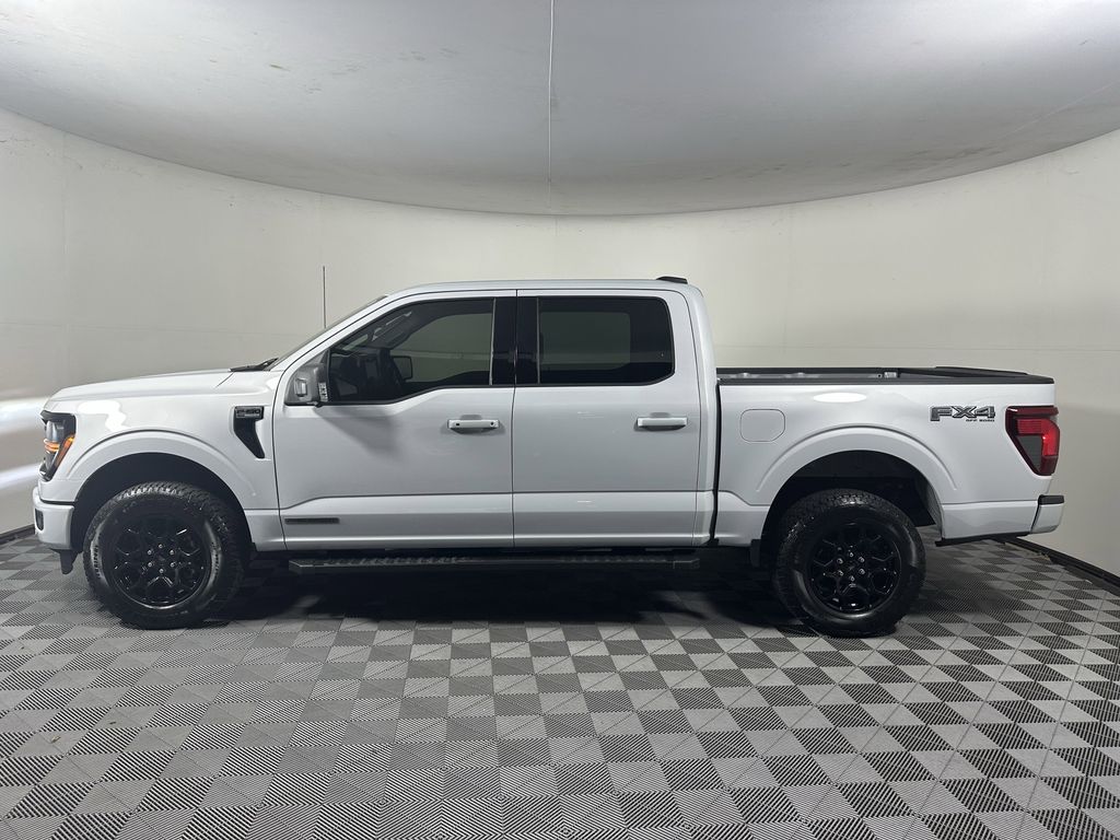2025 Ford F-150 XLT photo 4