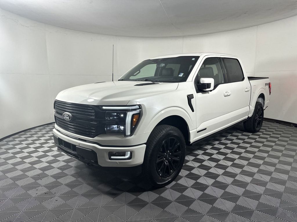 2025 Ford F-150 Platinum photo 4