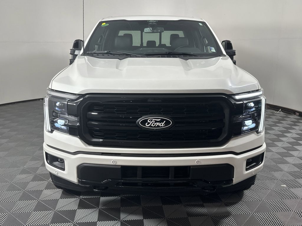 2025 Ford F-150 Lariat photo 2