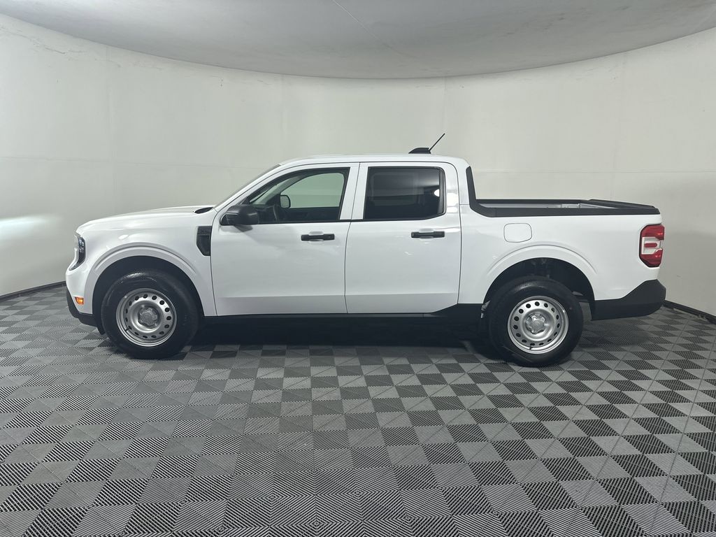 New 2025 Ford Maverick XL Truck SuperCrew
