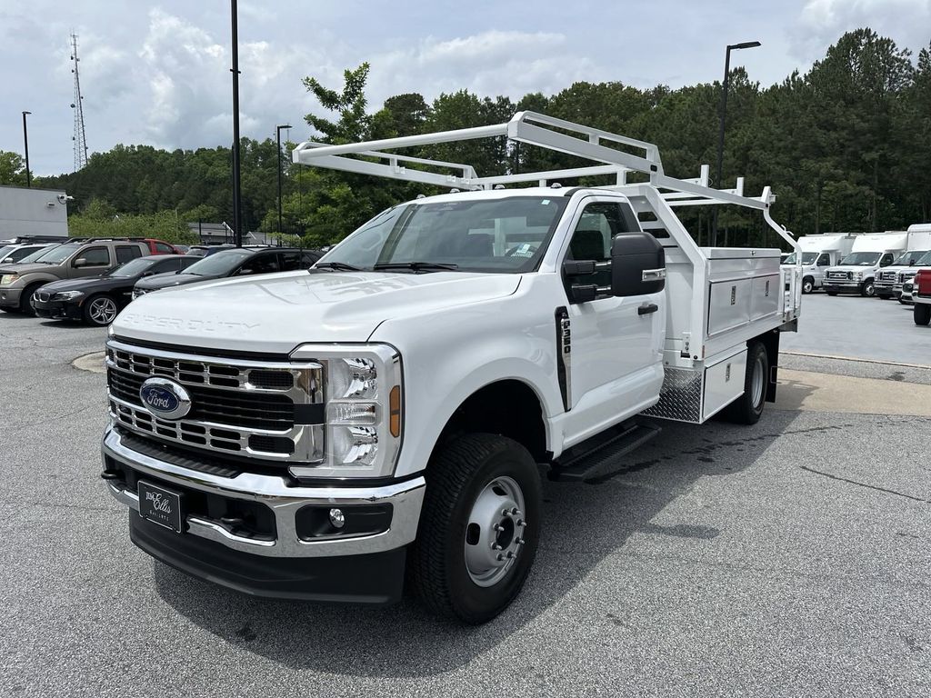 2024 Ford F-350 XL photo 4
