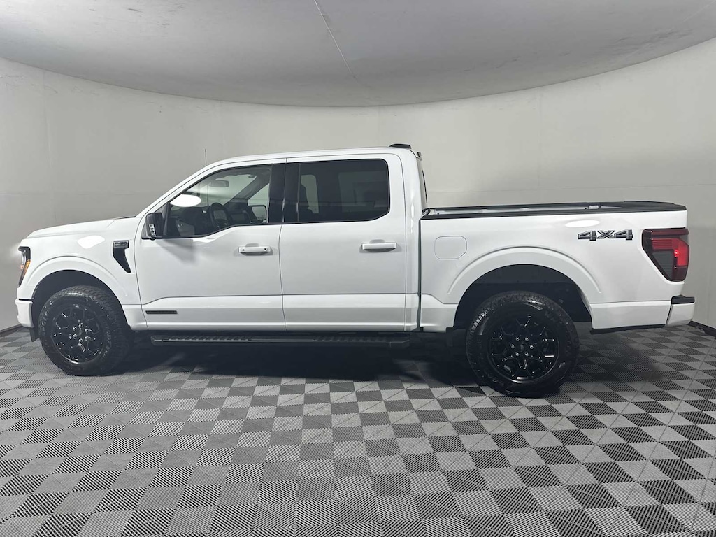 New 2025 Ford F-150 XLT Truck SuperCrew Cab