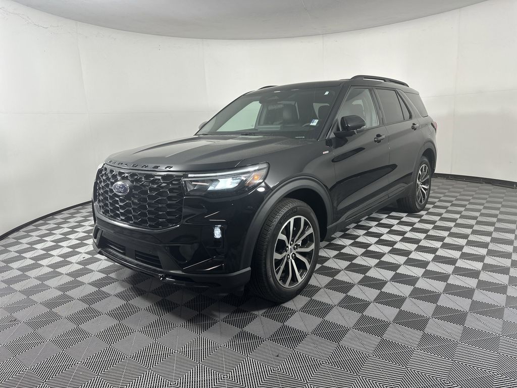 2025 Ford Explorer ST-Line photo 4