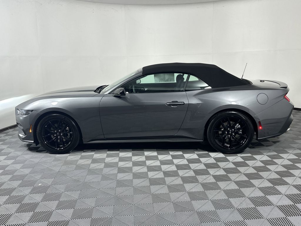 2025 Ford Mustang EcoBoost Convertible photo 4