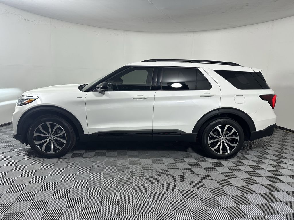 New 2025 Ford Explorer ST-Line SUV