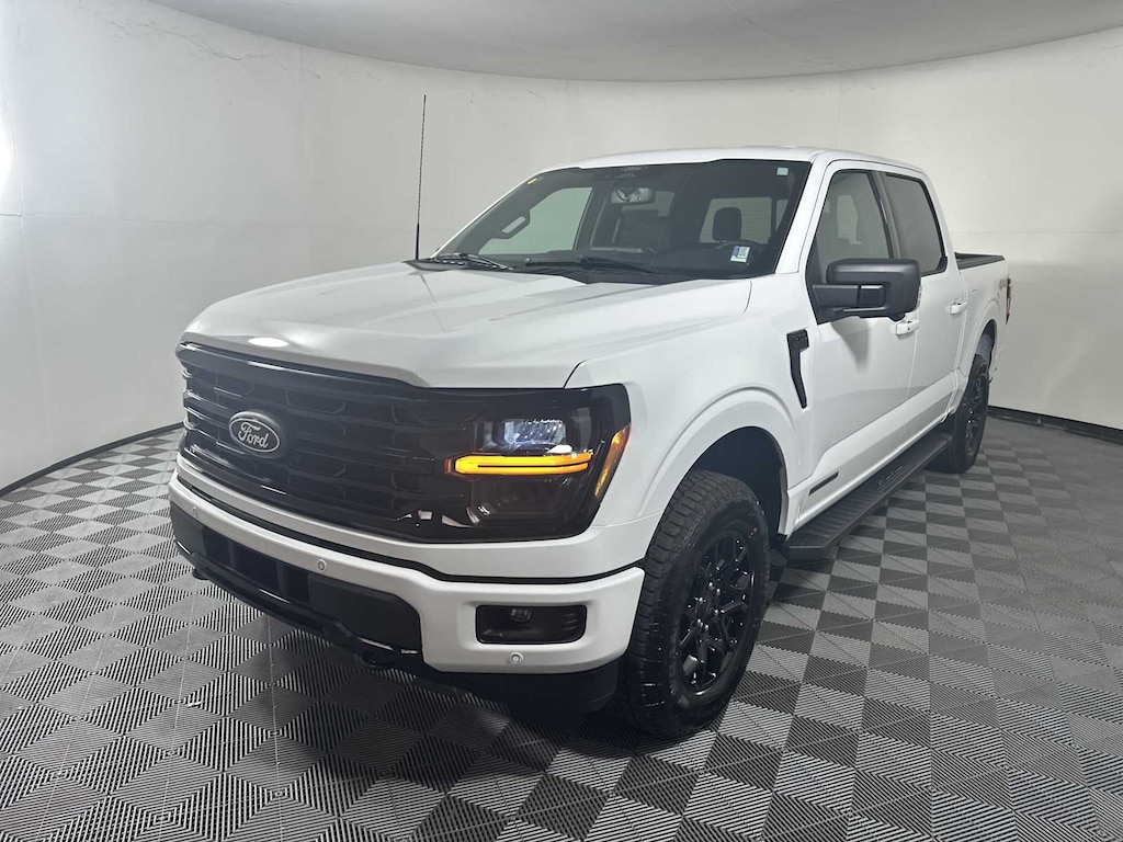 New 2025 Ford F-150 XLT Truck SuperCrew Cab
