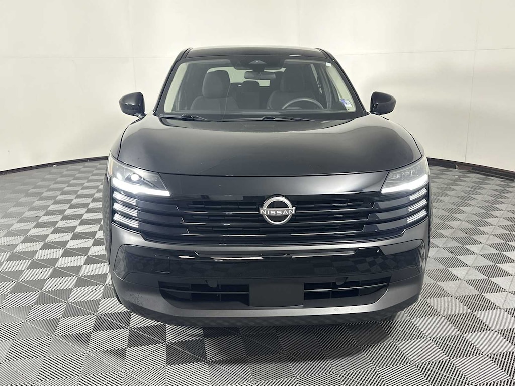 Used 2025 Nissan Kicks SV SUV