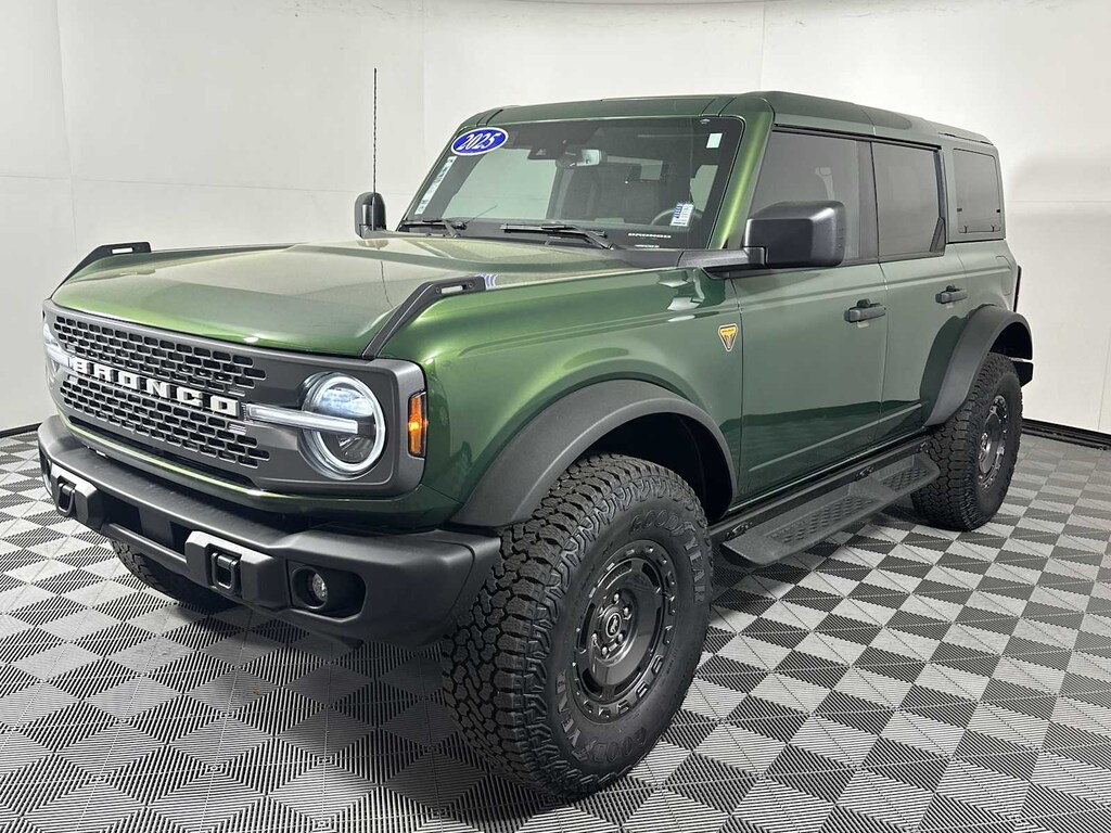 New 2025 Ford Bronco Badlands SUV