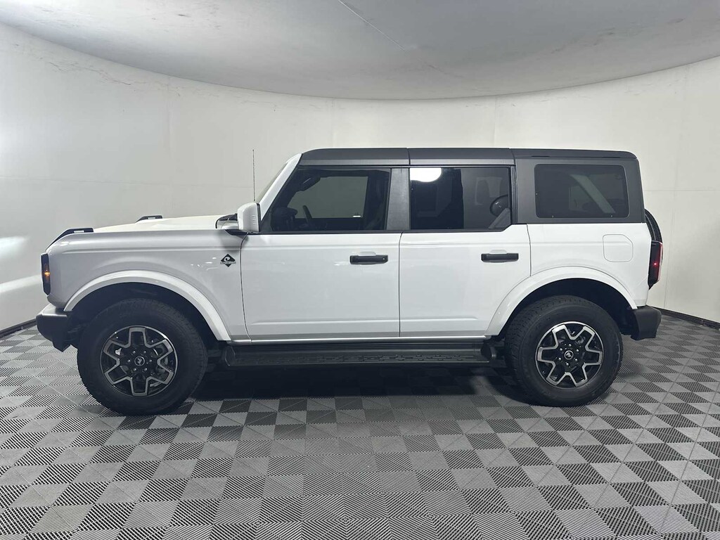 New 2026 Ford Bronco Outer Banks SUV