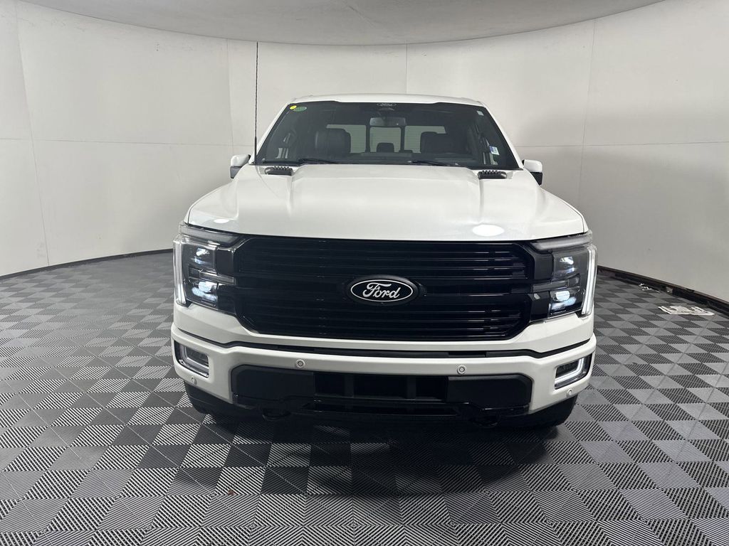 2025 Ford F-150 Platinum photo 3