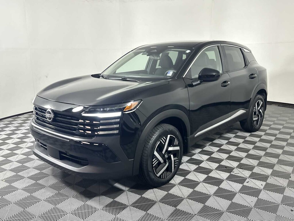 Used 2025 Nissan Kicks SV SUV
