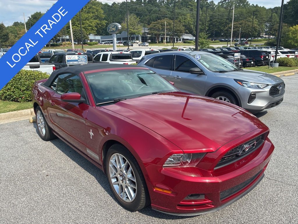 2014 Ford Mustang V6 Premium photo 2