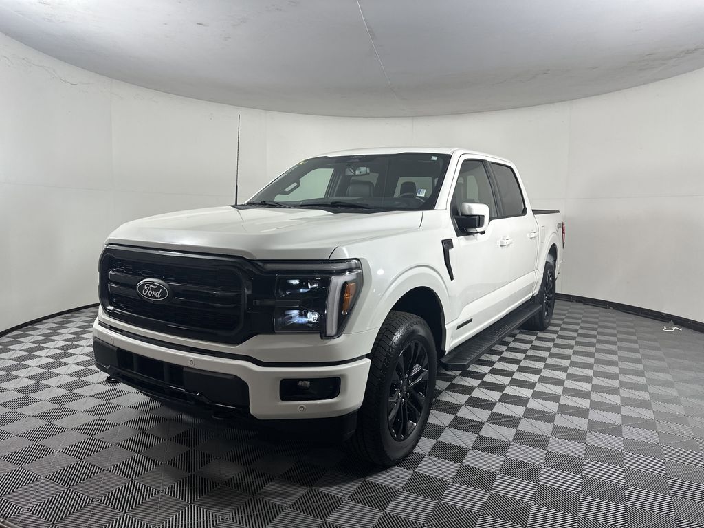 2025 Ford F-150 Lariat photo 4