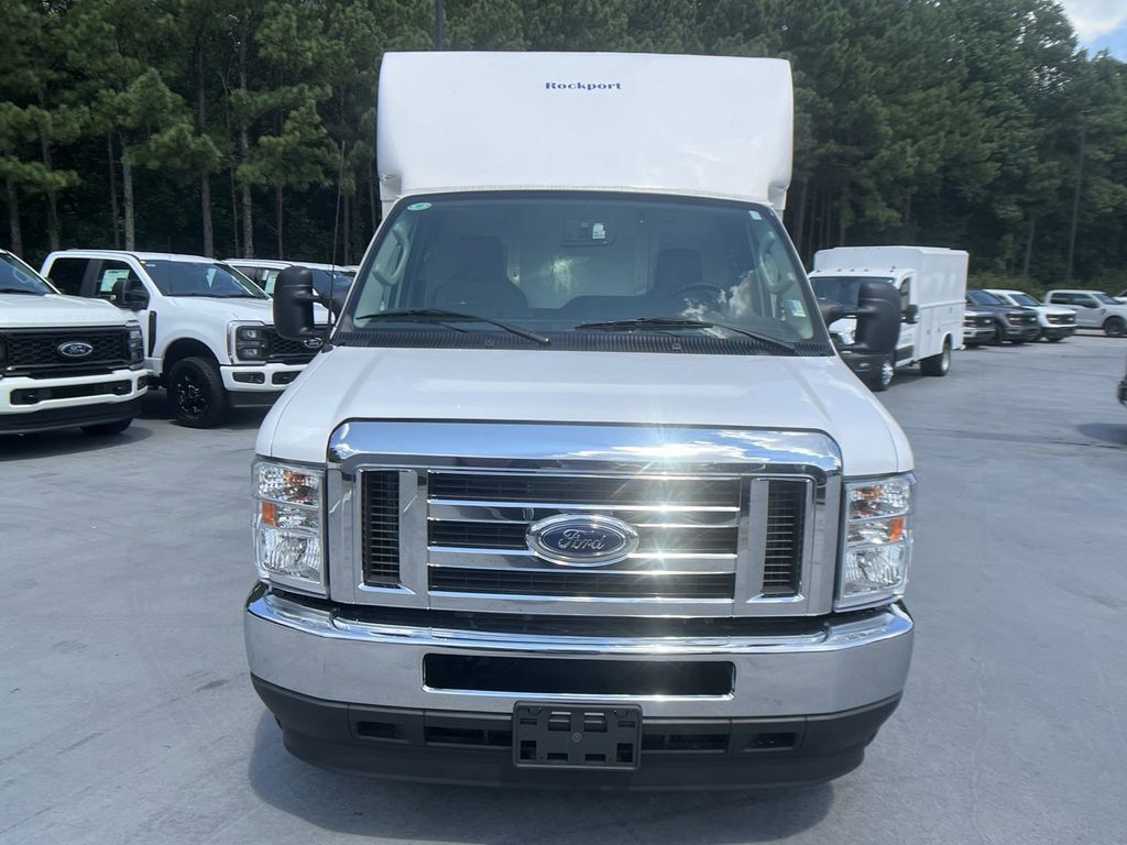 2025 Ford E-350 Base photo 3