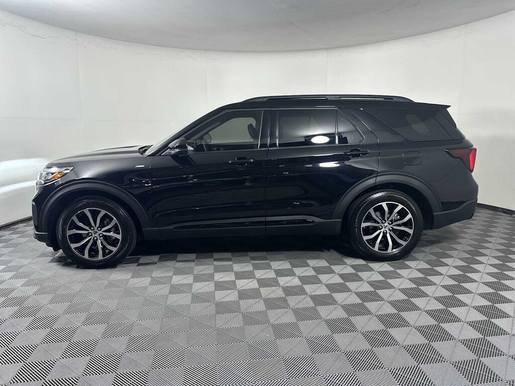 Used 2026 Ford Explorer ST-Line SUV