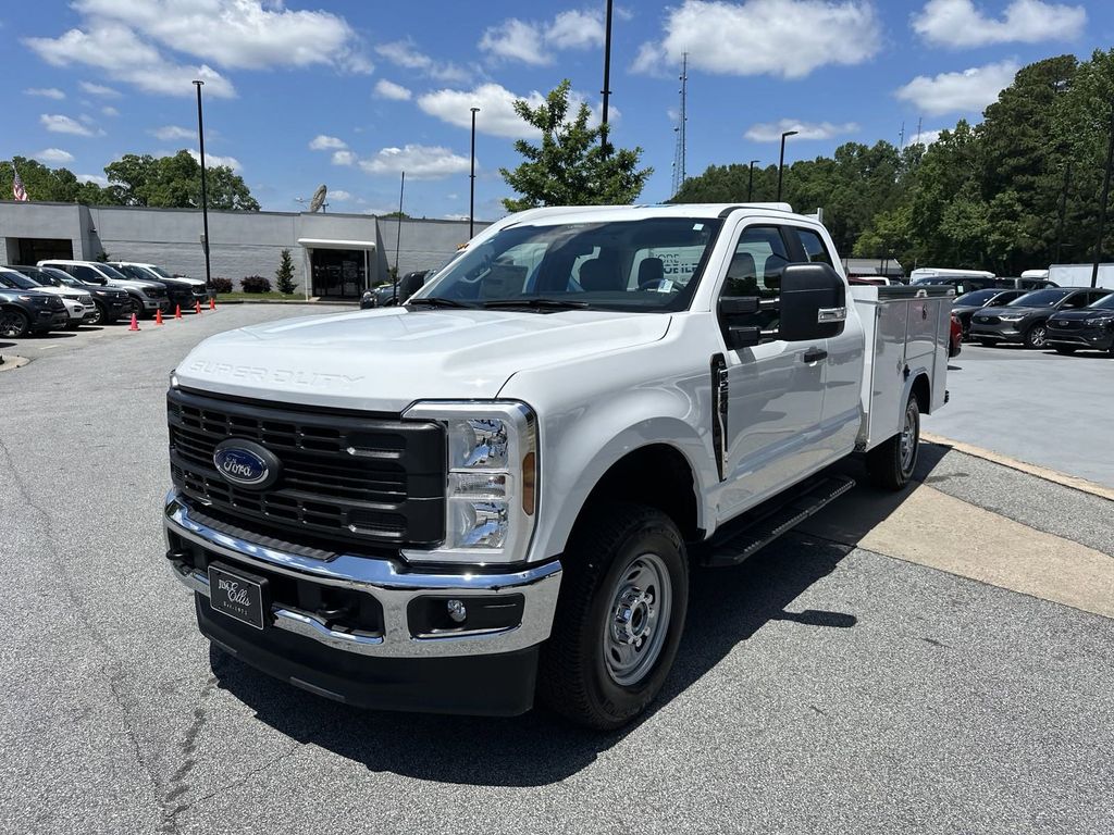 2024 Ford F-250 XL photo 4
