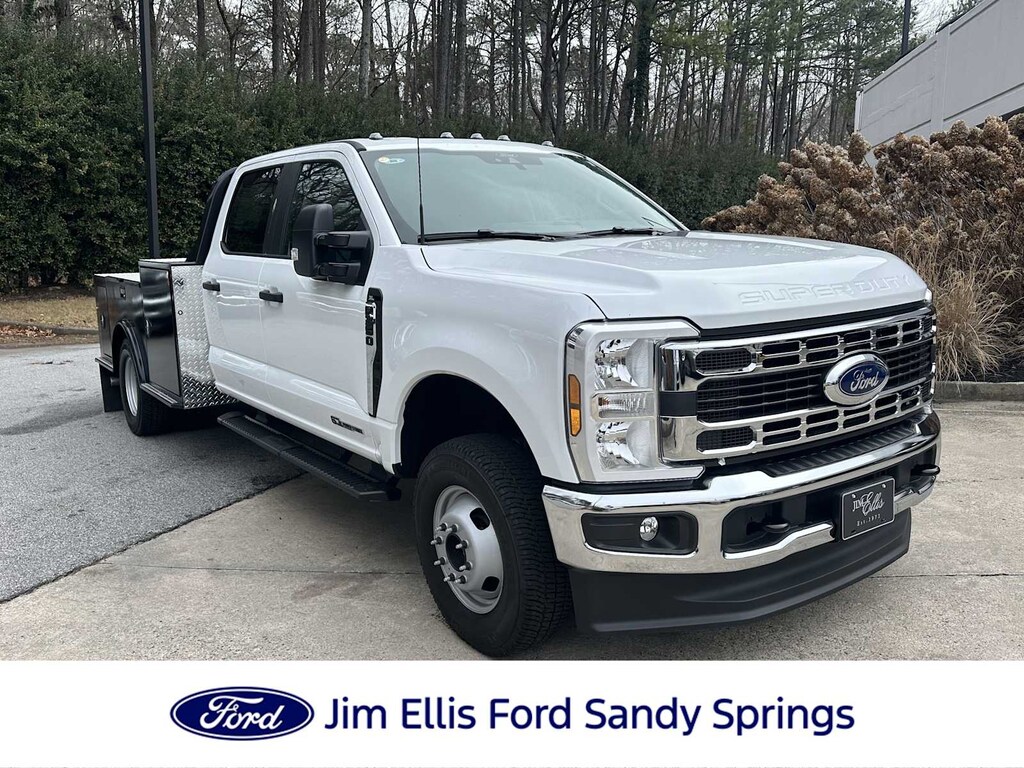 New 2026 Ford F-350 Chassis Truck Crew Cab