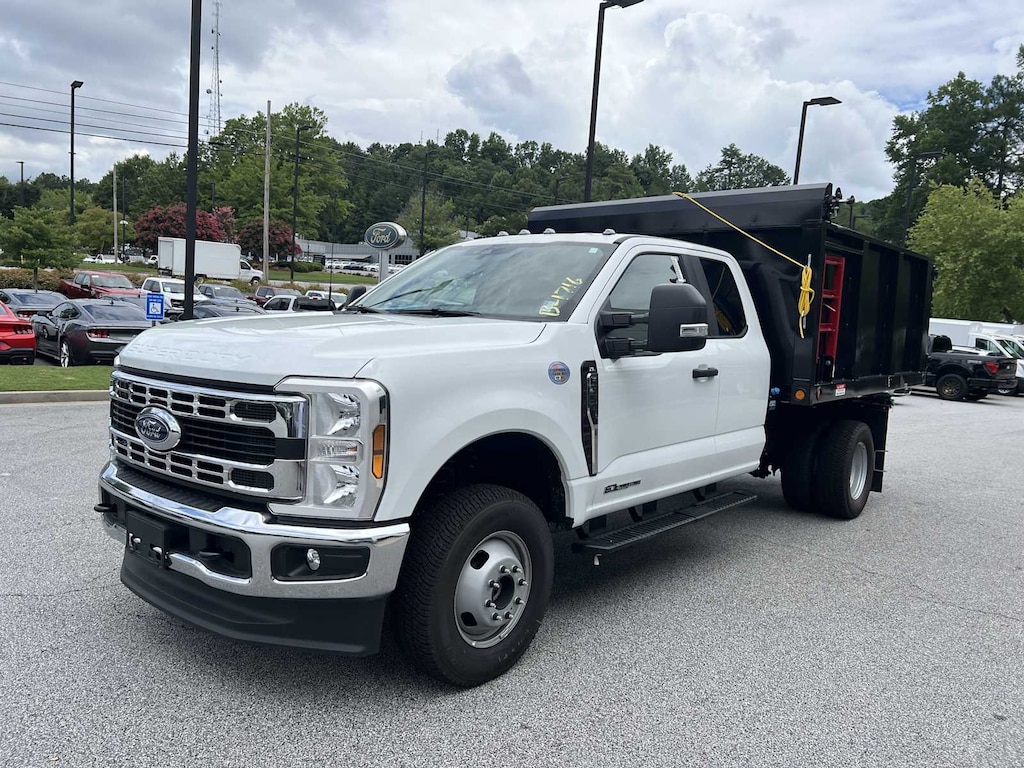 New 2025 Ford F-350 Chassis Truck Super Cab