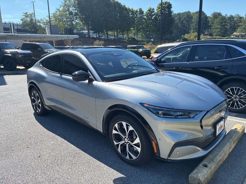 2021 Ford Mustang Mach-E Premium photo 2