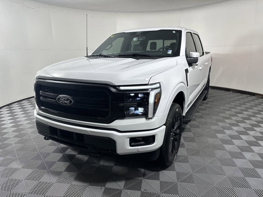 2025 Ford F-150 Lariat photo 4