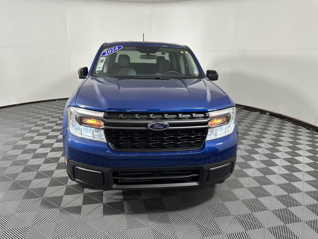 2024 Ford Maverick XLT photo 3