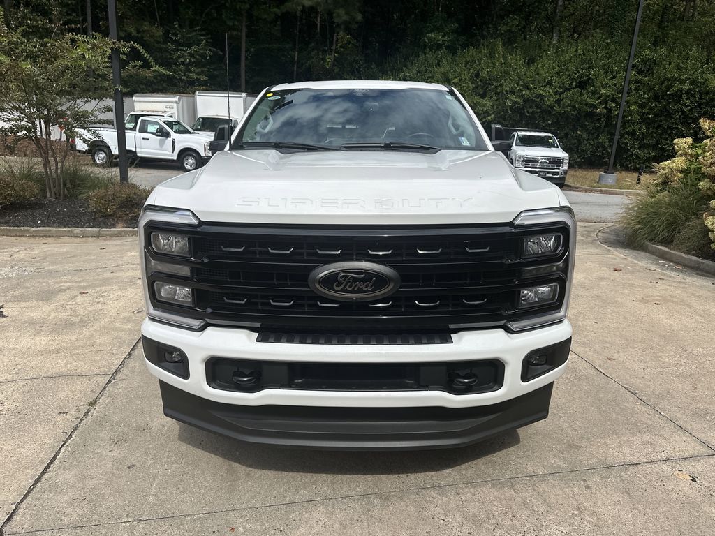 2024 Ford F-250 Lariat photo 2
