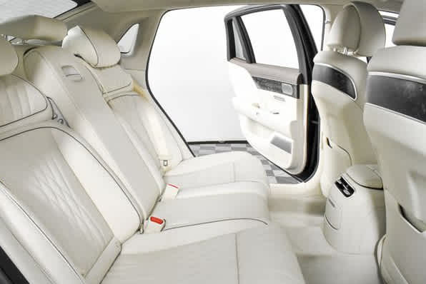 2025 GENESIS G90 Base - Photo 28