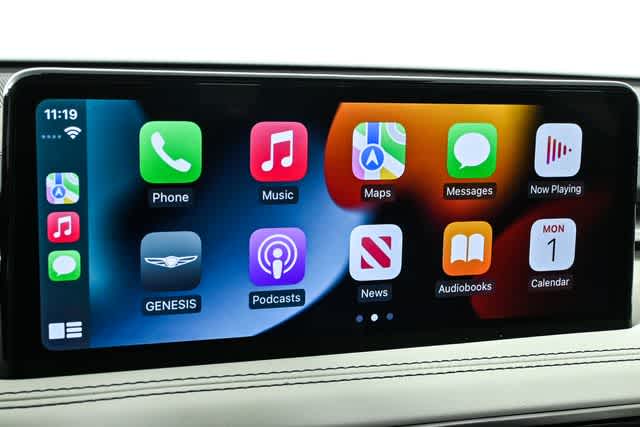 2025 GENESIS G70 Standard - Photo 21