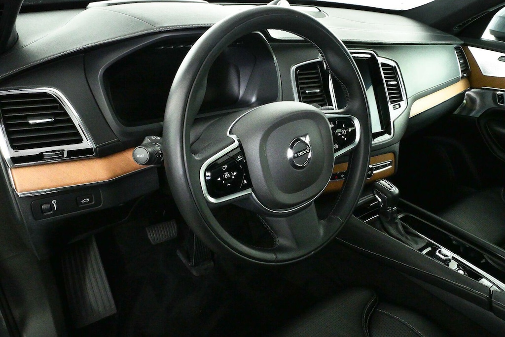 Used 2018 Volvo XC90 Inscription SUV