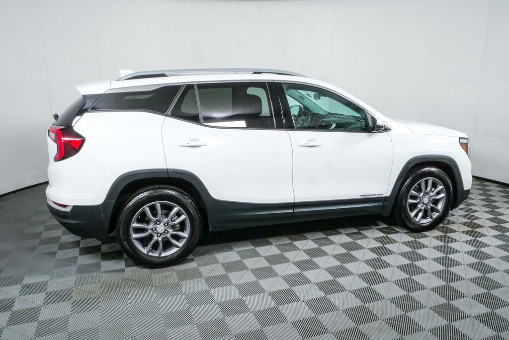 Used 2022 GMC Terrain SLT SUV