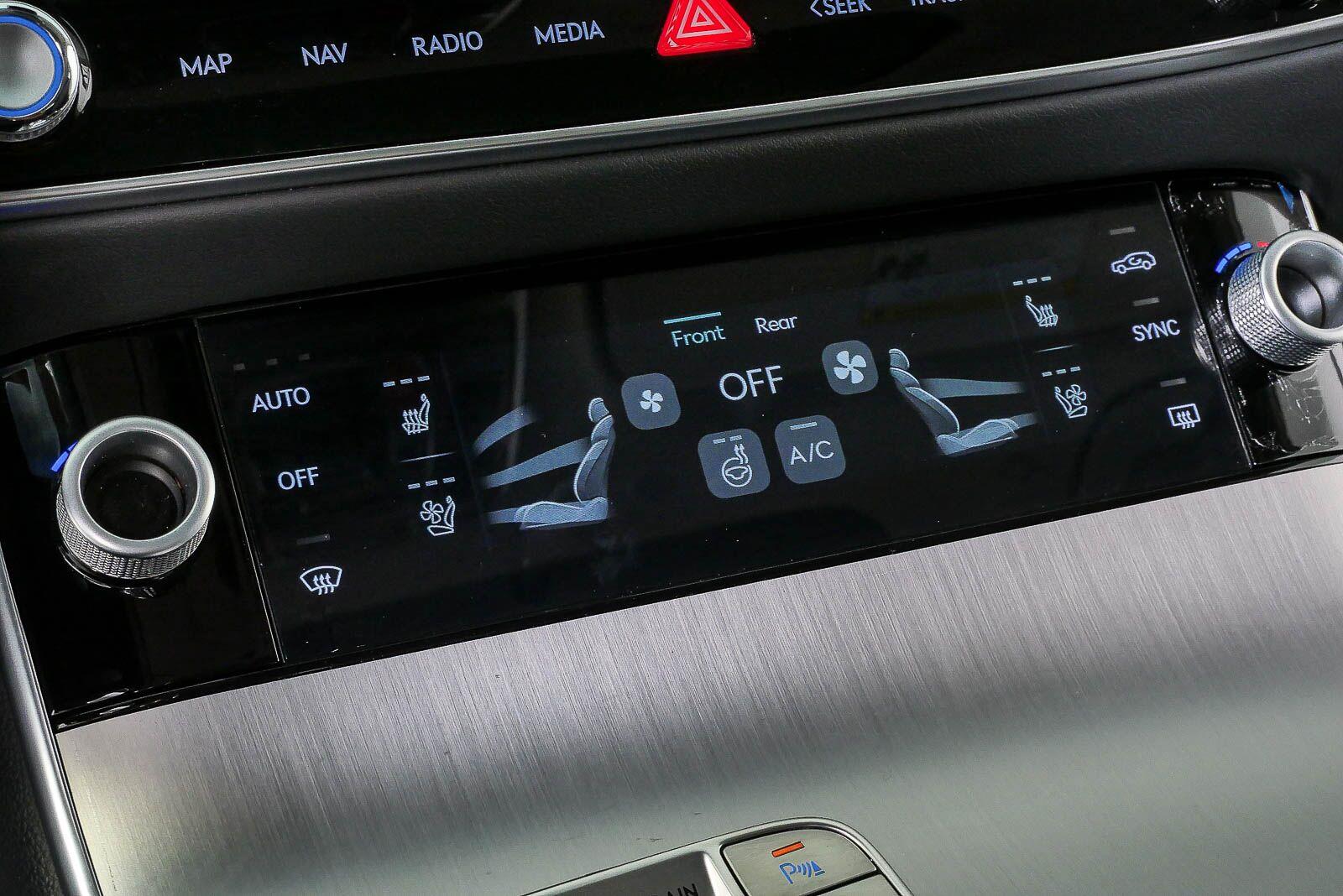 2026 GENESIS GV70 Advanced - Photo 16