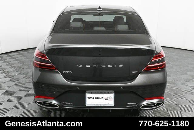 2025 Genesis G70 3.3T Sport Prestige photo 4