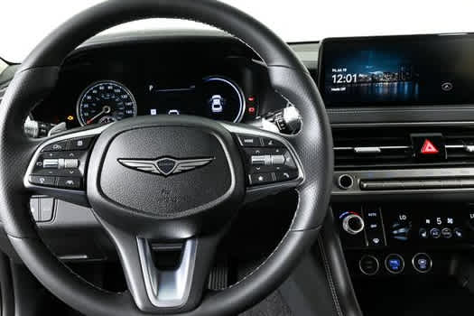 2025 GENESIS G70 Standard - Photo 12