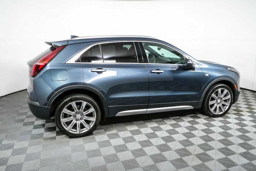 Used 2019 Cadillac XT4 AWD Premium Luxury