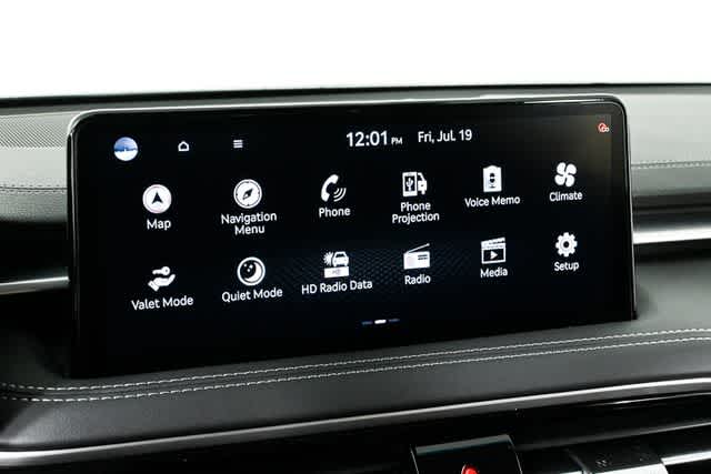 2025 GENESIS G70 Standard - Photo 20