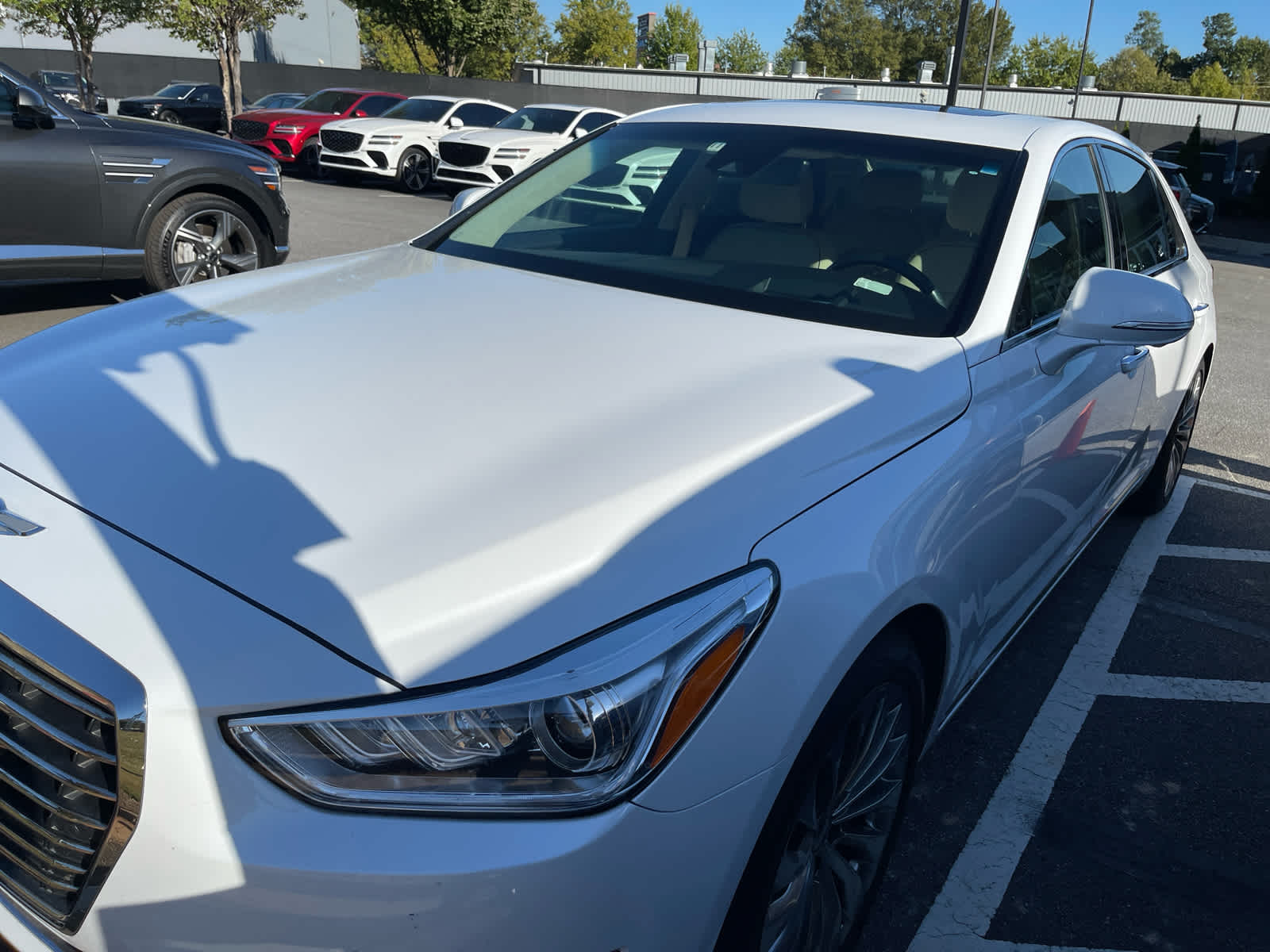 2018 GENESIS G90 Premium's photo